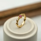 Pan Jewelry - Ring i forgylt sølv med rosa zirkonia thumbnail