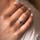Pan Jewelry - Athens Charm Ring i sølv med zirkonia og safir thumbnail