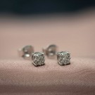 Pan Jewelry - Øredobber i hvitt gull med dia. 0,15ct WP thumbnail