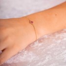 Pan Jewelry - Kløver armbånd i forgylt sølv med rosa stein thumbnail