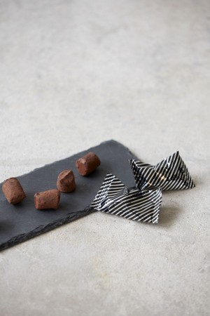 Nicolas Vahe Chocolate Truffles - Pistachio & Crunch