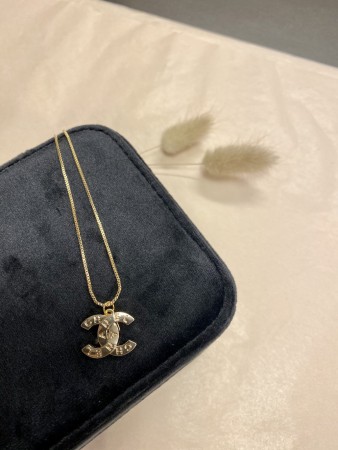 Amundsen Jewellery - Chanel Logo
