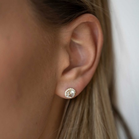 Øredobber med diamant